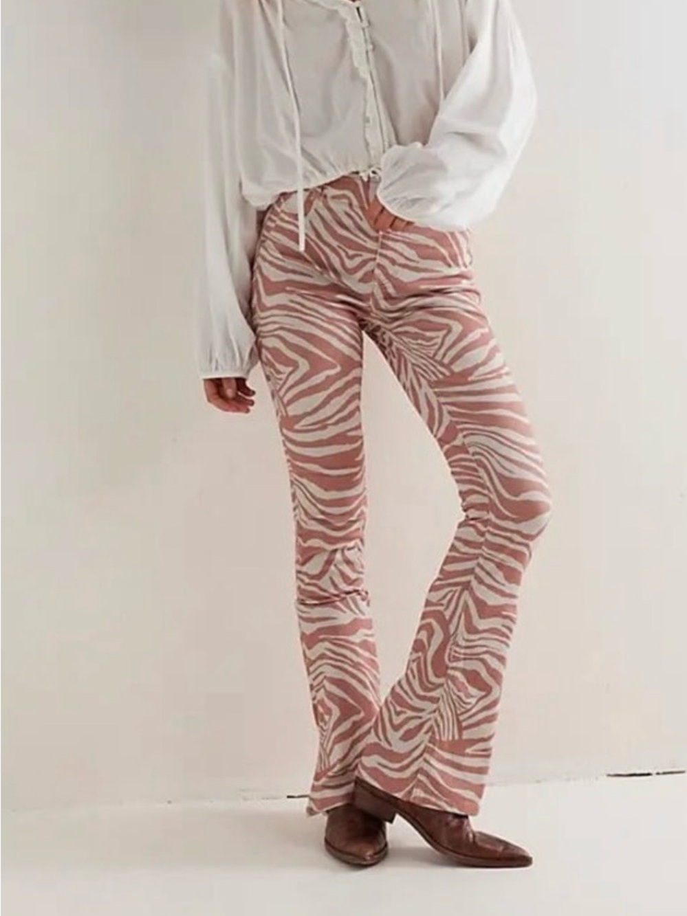 NWT- FREE PEOPLE- We The Free- Level Up - Slit Slim Flare Printed Jeans- 24S